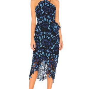 Elliatt Strapless Navy and Light Blue Lace Dress